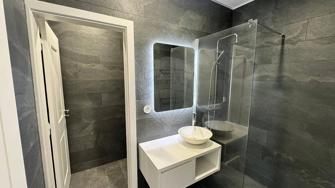 Quinta T0 para Venda em Barqueiros Foto 6