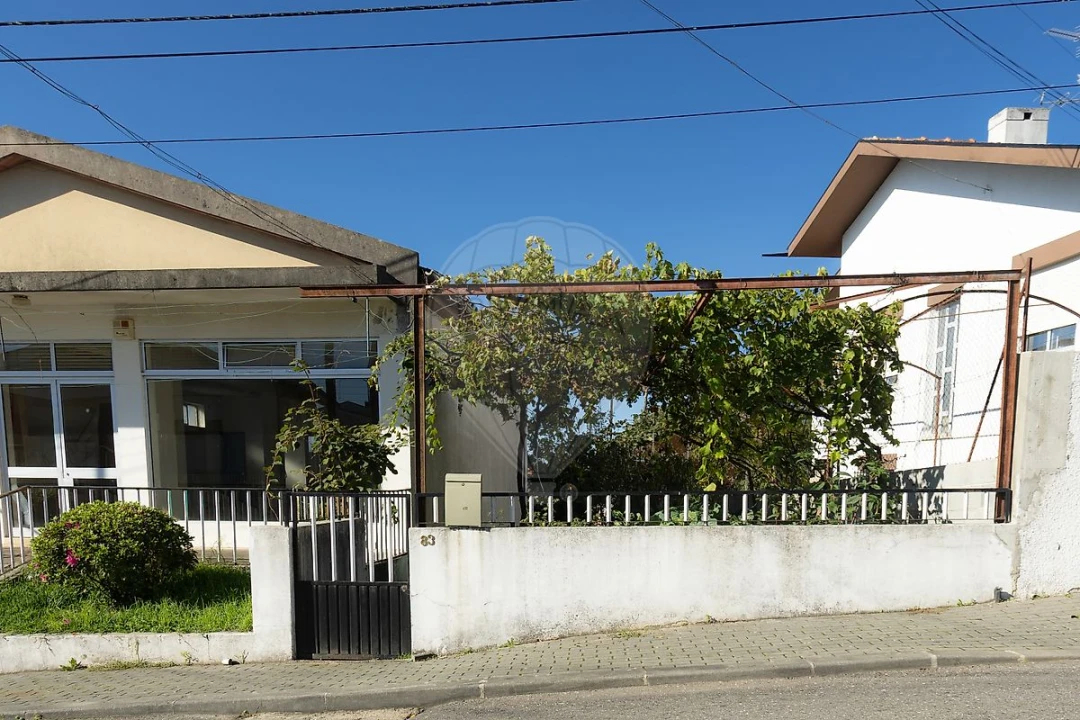 Loja para Venda em Escapães Foto 5