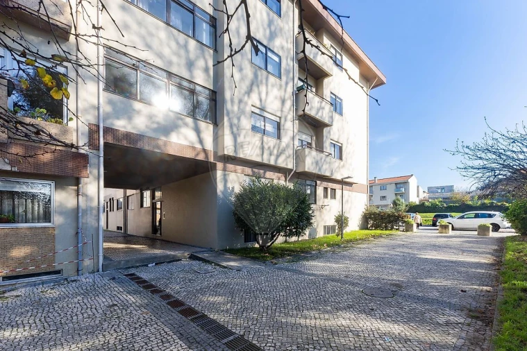 Apartamento T3 para Venda em Espinho Foto 4