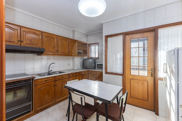 Apartamento T3 para Venda em Espinho Foto 13