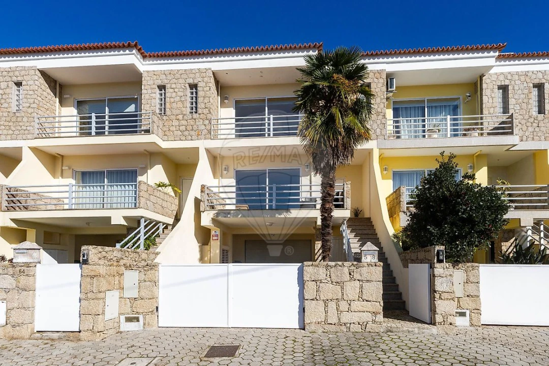 Moradia T3 para Venda em Fornos Foto 1