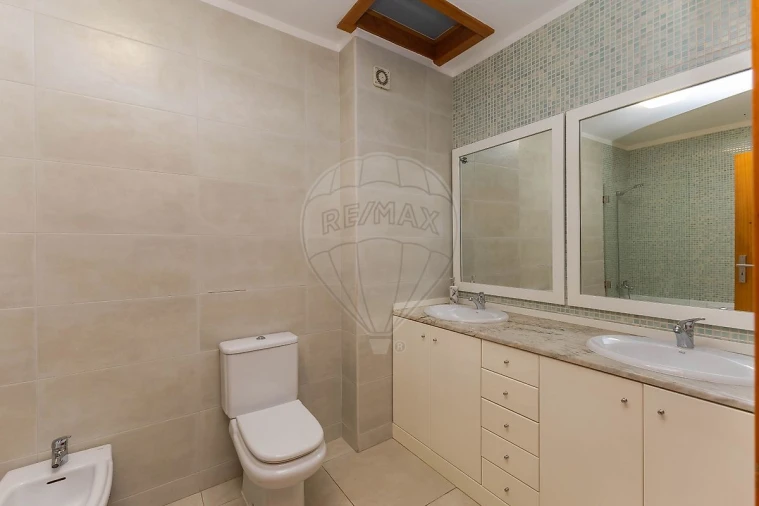 Moradia T3 para Venda em Fornos Foto 24