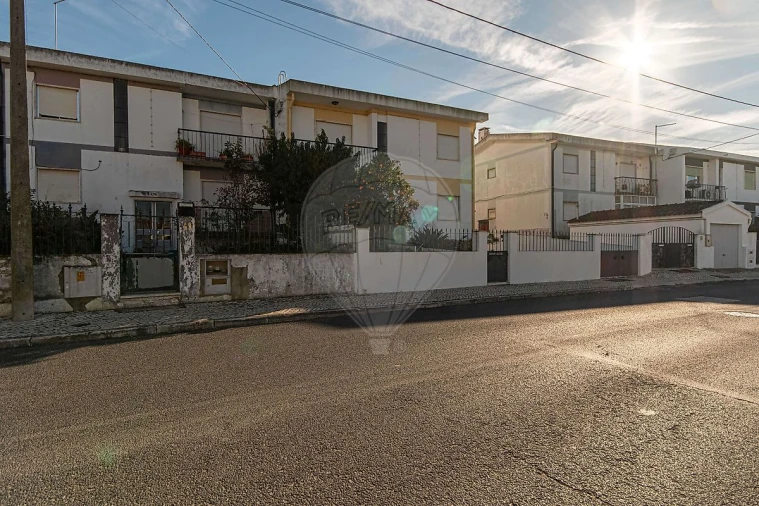 Apartamento T2 para Venda em Azambuja Foto 26