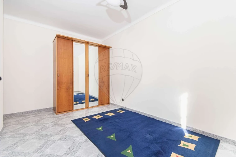 Apartamento T2 para Venda em Azambuja Foto 7