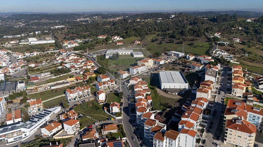 Apartamento T2 para Venda em Azambuja Foto 39