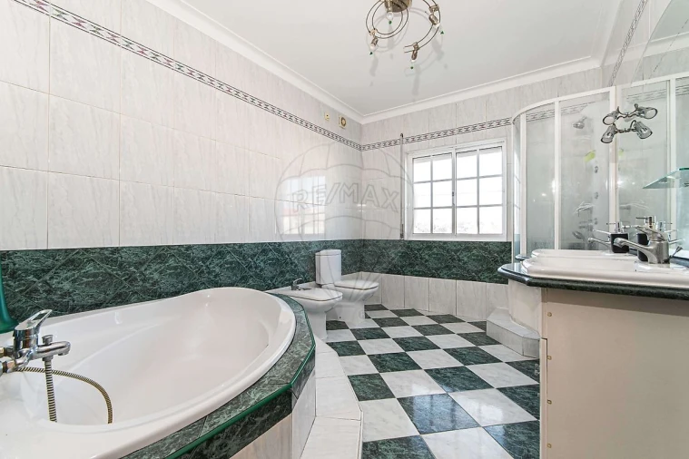 Apartamento T2 para Venda em Azambuja Foto 11