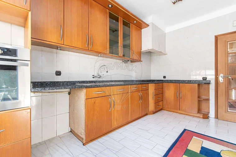 Apartamento T2 para Venda em Azambuja Foto 16