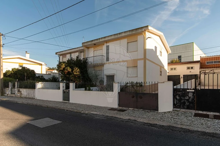 Apartamento T2 para Venda em Azambuja