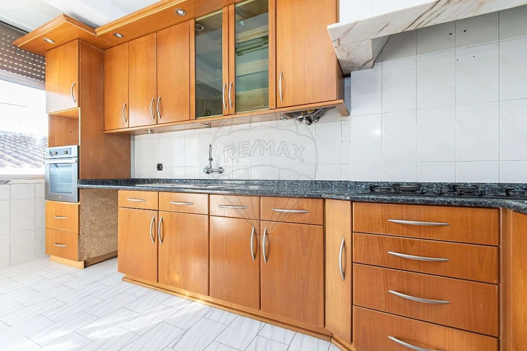 Apartamento T2 para Venda em Azambuja Foto 17