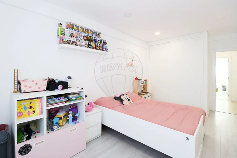 Apartamento T2 para Venda em Agualva e Mira-Sintra Foto 21