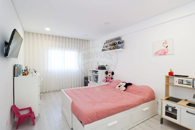 Apartamento T2 para Venda em Agualva e Mira-Sintra Foto 22