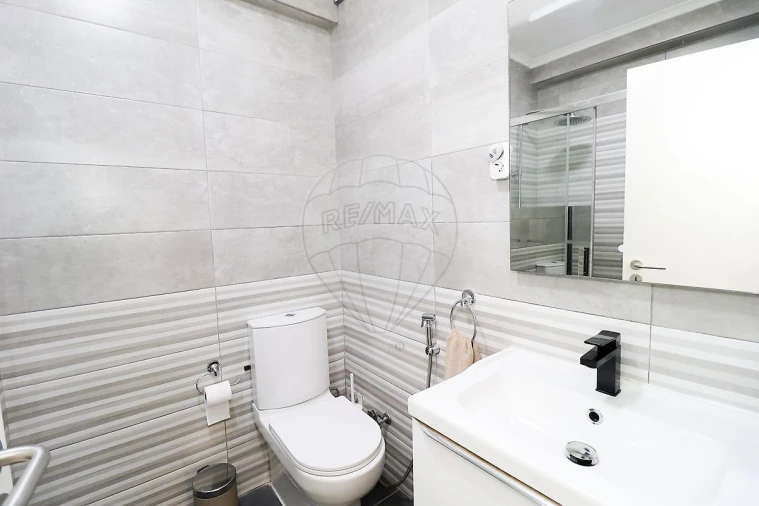 Apartamento T2 para Venda em Agualva e Mira-Sintra Foto 20