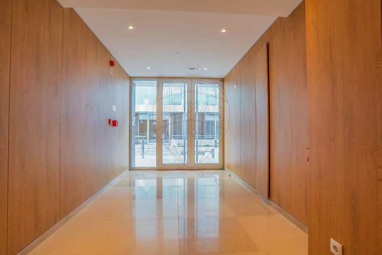 Apartamento T1 para Venda em São Martinho do Porto Foto 7