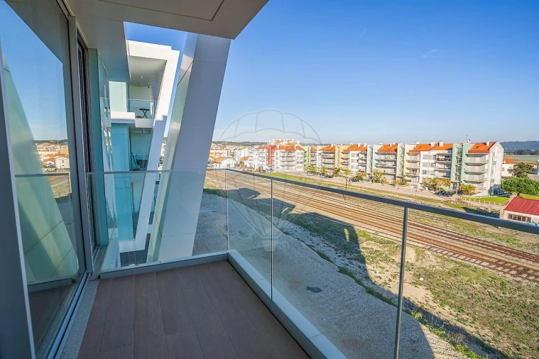 Apartamento T1 para Venda em São Martinho do Porto Foto 44