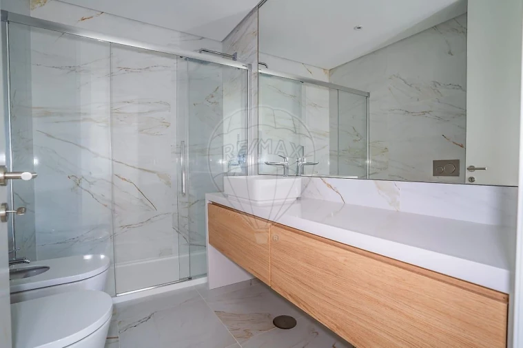 Apartamento T1 para Venda em São Martinho do Porto Foto 2