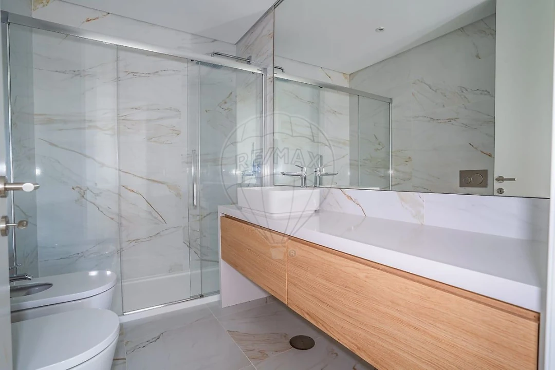 Apartamento T1 para Venda em São Martinho do Porto Foto 2