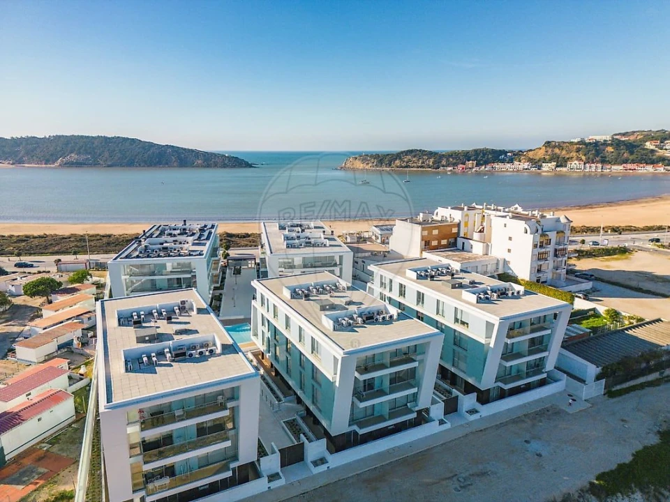 Apartamento T1 para Venda em São Martinho do Porto Foto 14