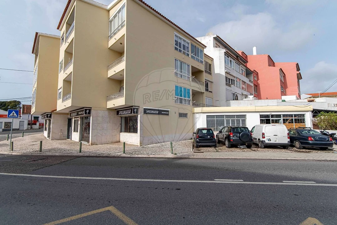 Apartamento T2 para Venda em São Domingos de Rana Foto 17