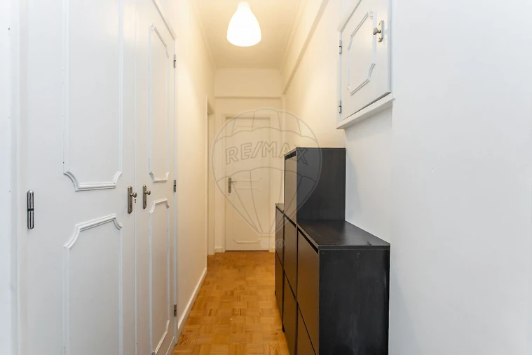 Apartamento T1 para Venda em Águas Livres Foto 8