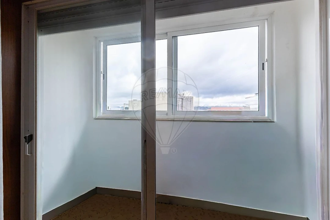 Apartamento T3 para Venda em Campo e Sobrado Foto 17