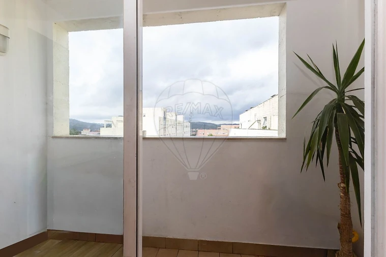 Apartamento T3 para Venda em Campo e Sobrado Foto 9