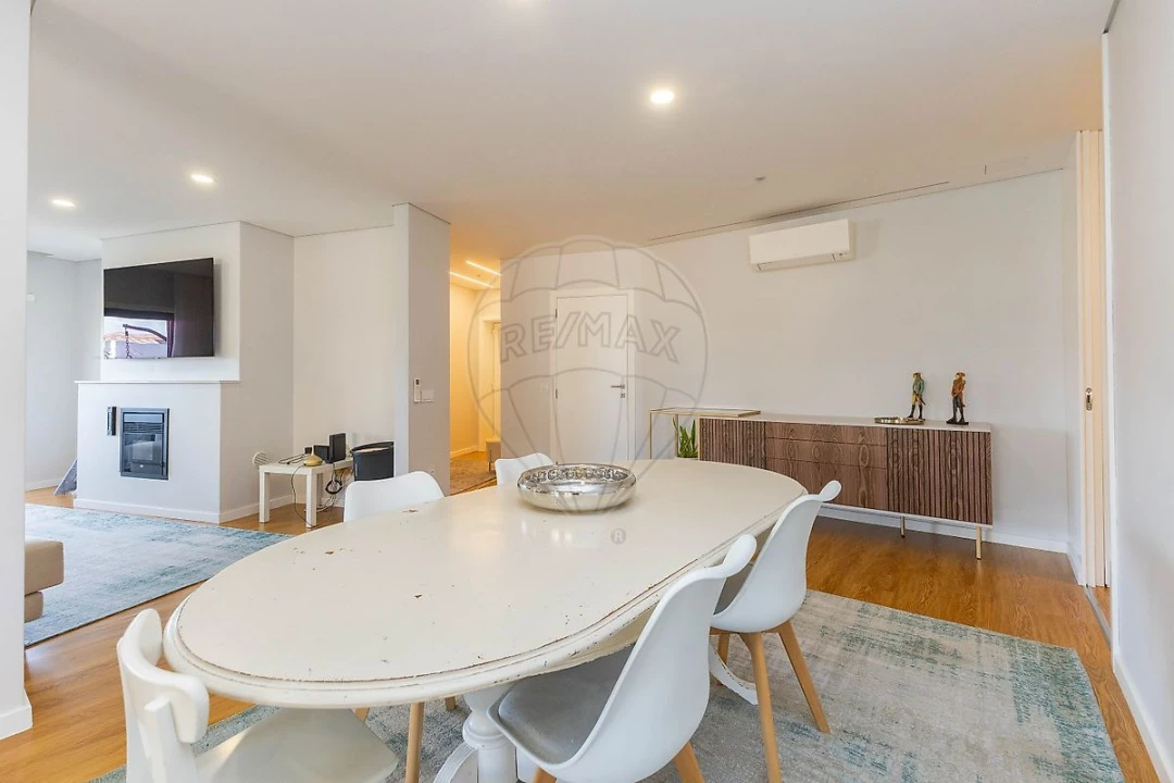 Apartamento T3 para Venda em O. Azeméis, Riba-Ul, Ul, Macinhata Seixa, Madail Foto 17