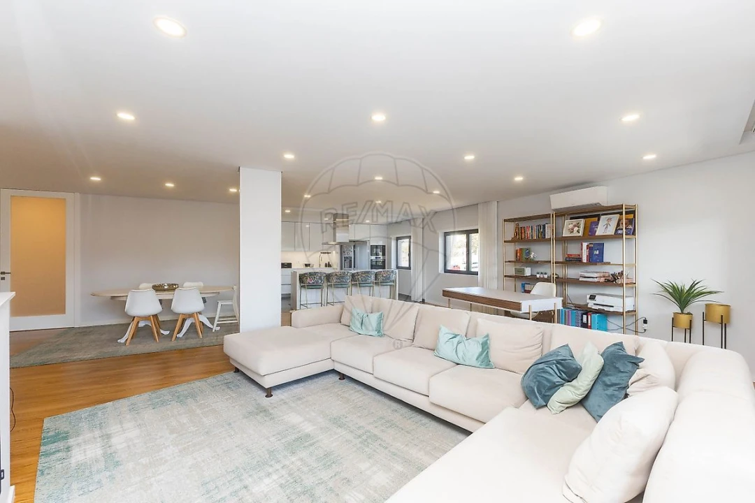 Apartamento T3 para Venda em O. Azeméis, Riba-Ul, Ul, Macinhata Seixa, Madail Foto 13