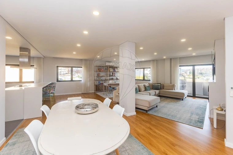 Apartamento T3 para Venda em O. Azeméis, Riba-Ul, Ul, Macinhata Seixa, Madail Foto 9