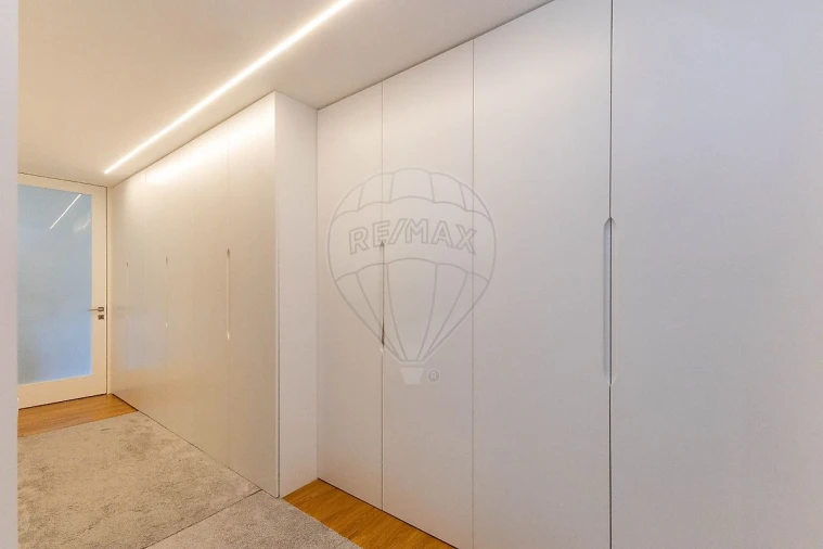 Apartamento T3 para Venda em O. Azeméis, Riba-Ul, Ul, Macinhata Seixa, Madail Foto 23