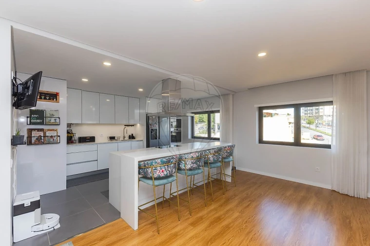 Apartamento T3 para Venda em O. Azeméis, Riba-Ul, Ul, Macinhata Seixa, Madail Foto 12