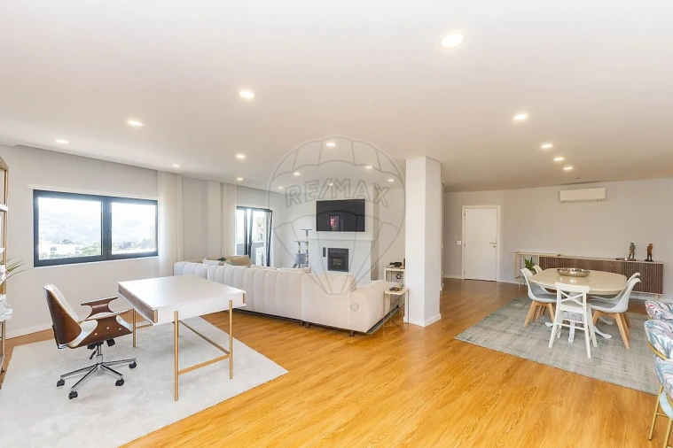 Apartamento T3 para Venda em O. Azeméis, Riba-Ul, Ul, Macinhata Seixa, Madail Foto 8