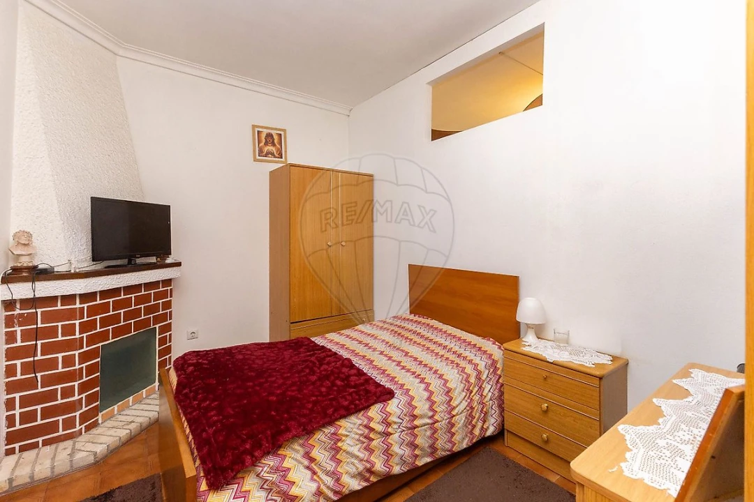 Apartamento T2 para Venda em Castêlo da Maia Foto 14