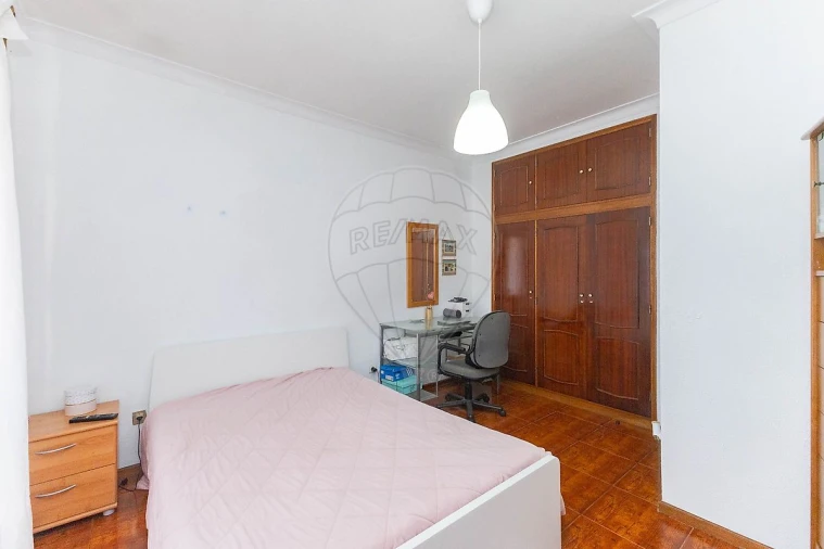 Apartamento T2 para Venda em Castêlo da Maia Foto 20
