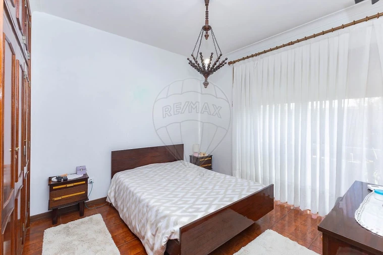 Apartamento T2 para Venda em Castêlo da Maia Foto 18