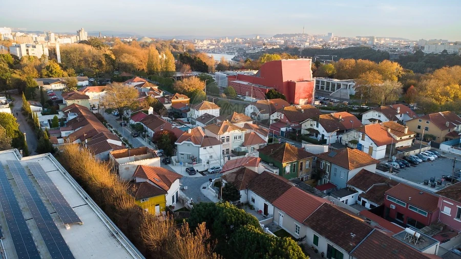 Moradia T2 para Venda em Lordelo do Ouro e Massarelos Foto 12