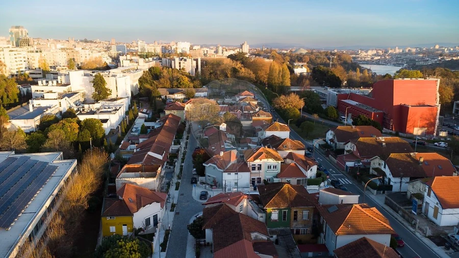 Moradia T2 para Venda em Lordelo do Ouro e Massarelos Foto 11