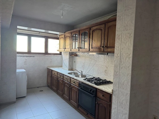 Apartamento T2 para Arrendamento em Penafiel Foto 7