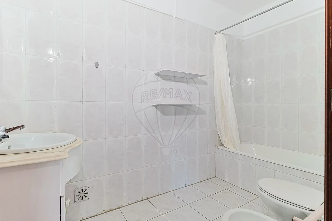 Apartamento T1 para Arrendamento em Buarcos Foto 10