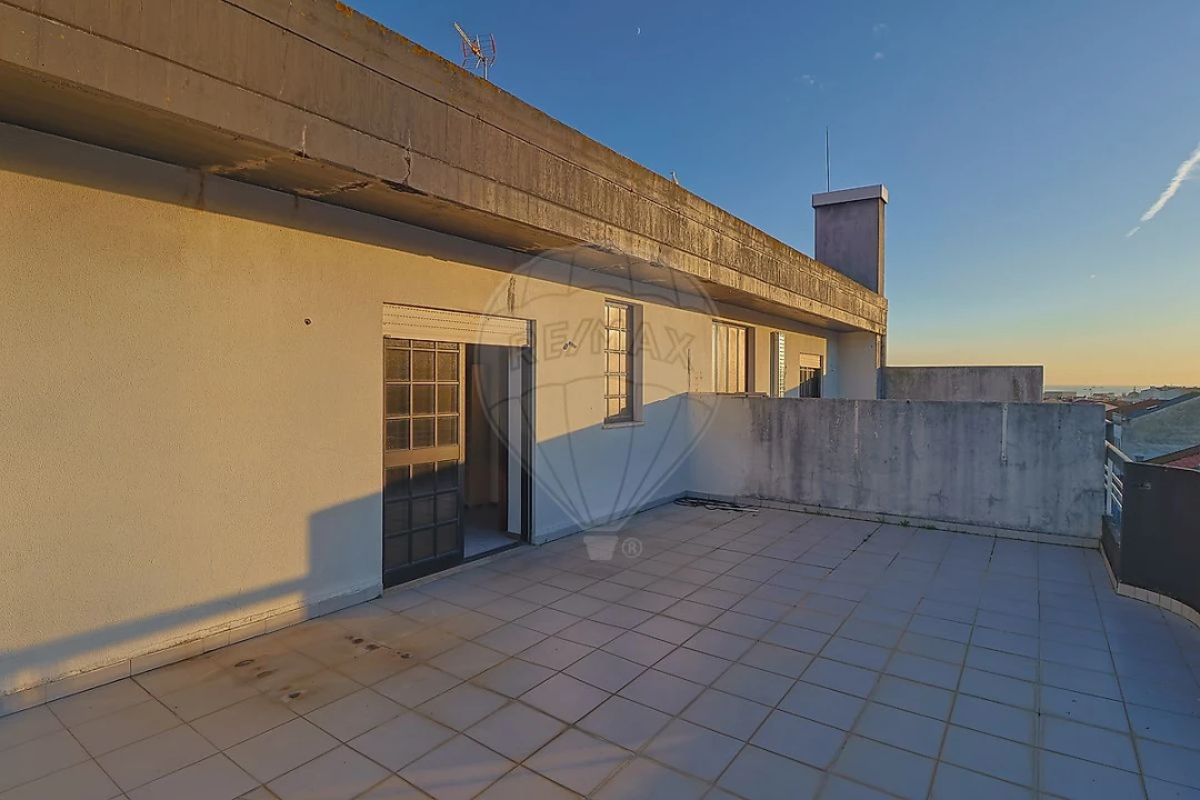 Apartamento T1 para Arrendamento em Buarcos Foto 14