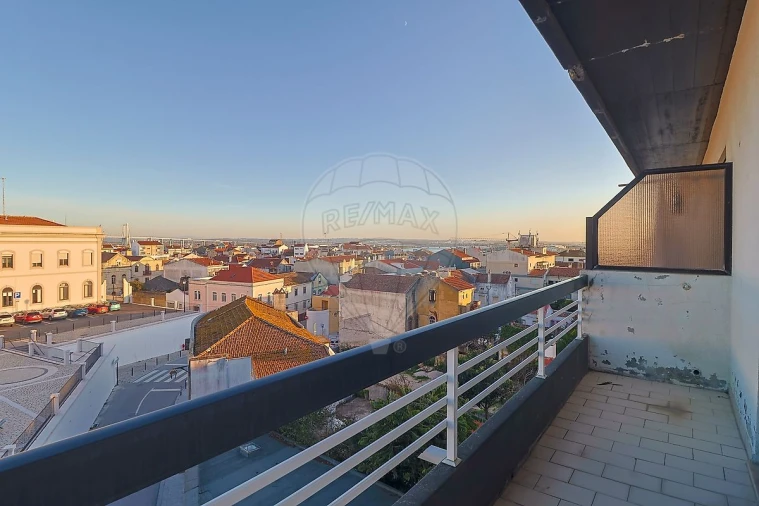 Apartamento T1 para Arrendamento em Buarcos Foto 11