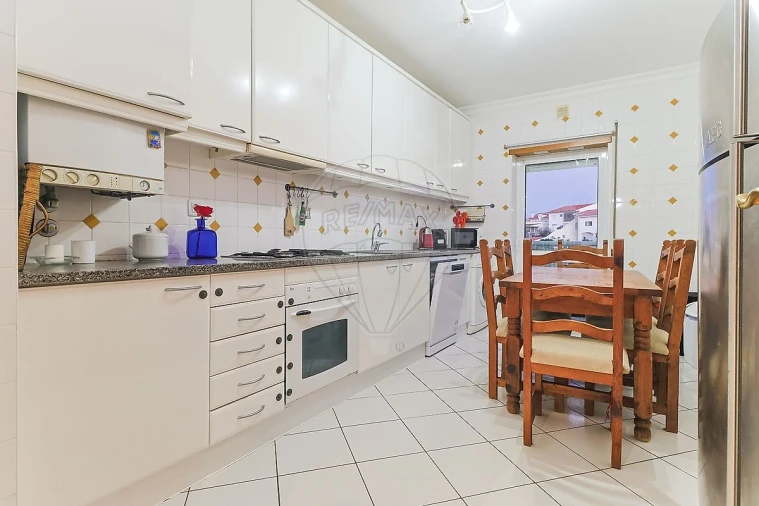 Apartamento T3 para Arrendamento em Buarcos Foto 9