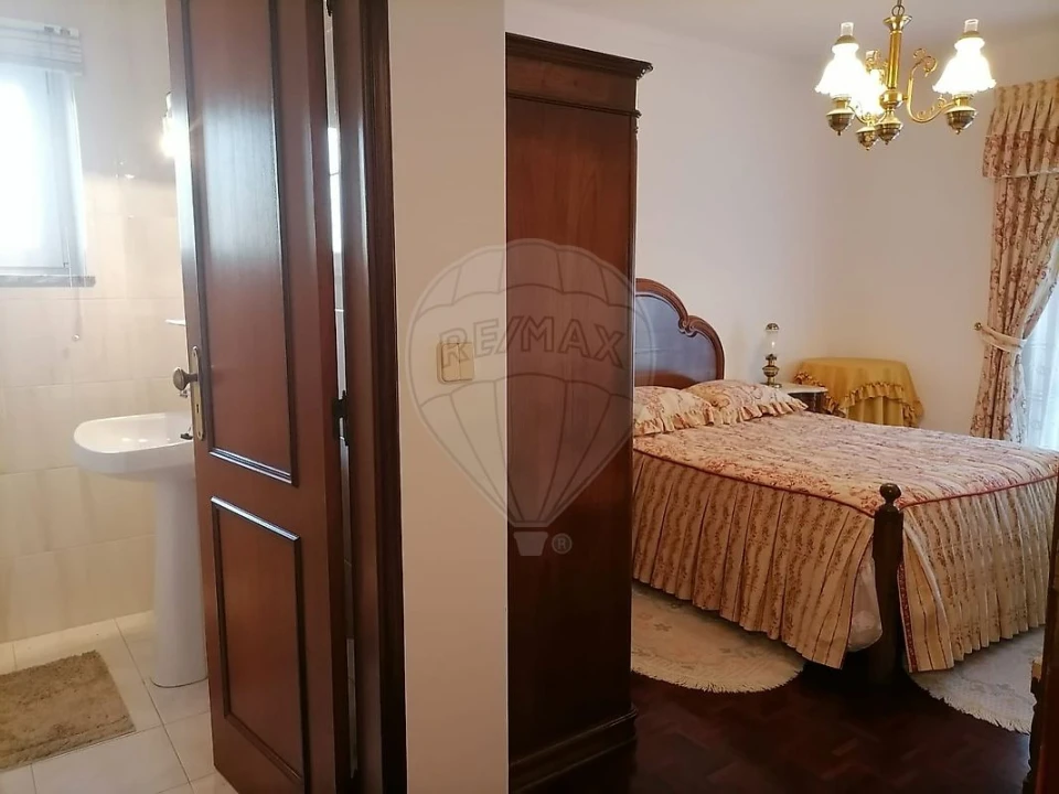 Apartamento T3 para Arrendamento em São Pedro Foto 8