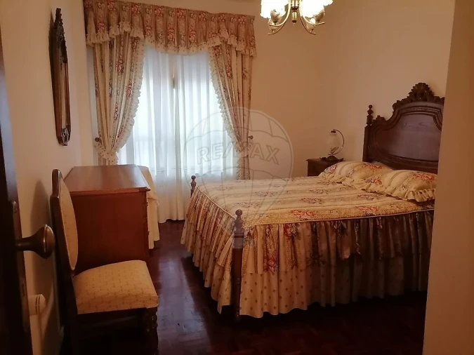 Apartamento T3 para Arrendamento em São Pedro Foto 7