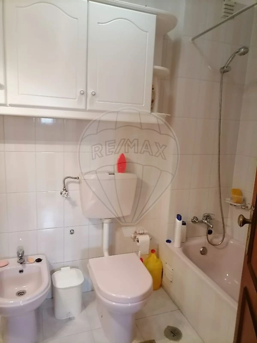 Apartamento T3 para Arrendamento em São Pedro Foto 14