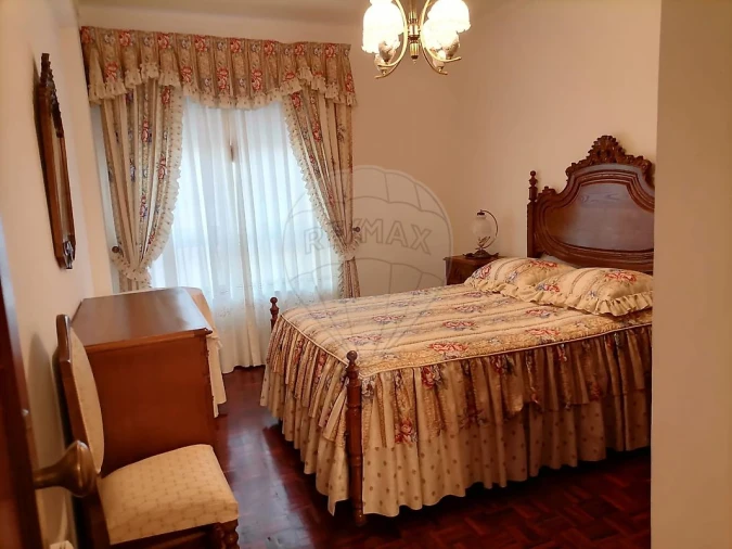 Apartamento T3 para Arrendamento em São Pedro Foto 18