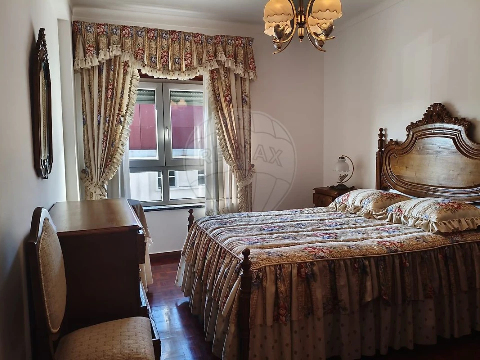 Apartamento T3 para Arrendamento em São Pedro Foto 8