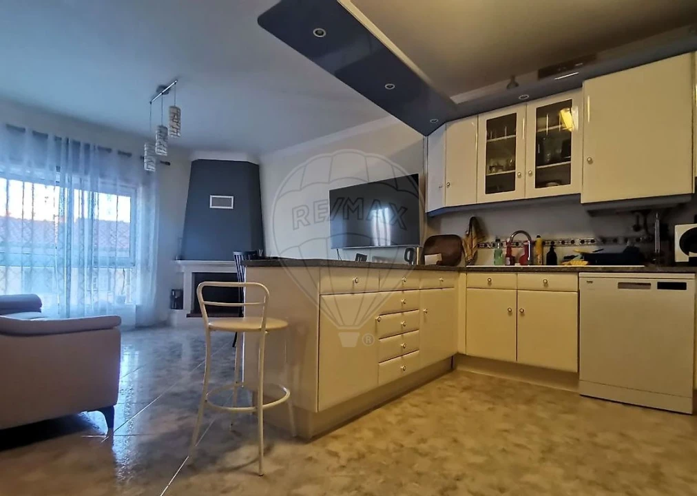 Apartamento T2 para Venda em Buarcos Foto 16