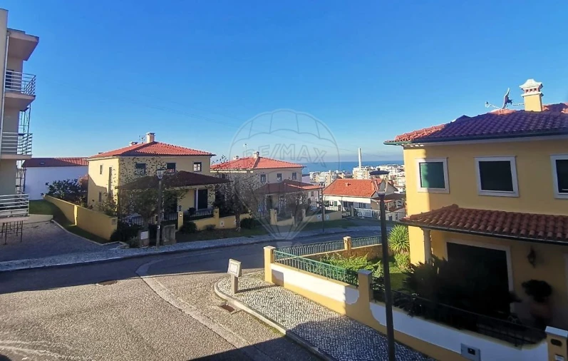 Apartamento T2 para Venda em Buarcos Foto 36