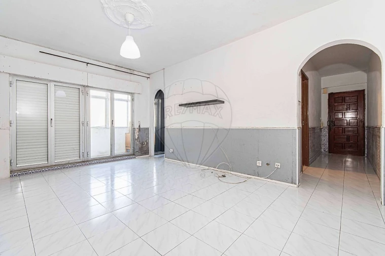 Apartamento T2 para Venda em Massamá e Monte Abraão Foto 9