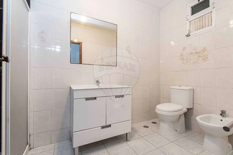 Apartamento T2 para Venda em Massamá e Monte Abraão Foto 13